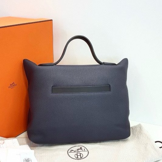 閒置新 Hermes愛馬仕 2424 午夜藍拼黑 金扣大號 手提包 Togo拼s皮-1