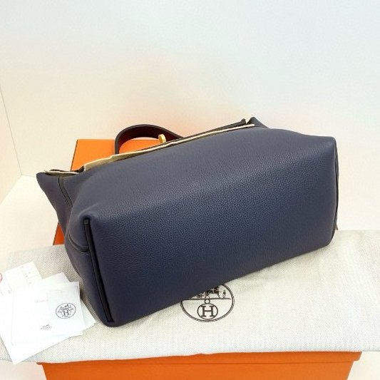 閒置新 Hermes愛馬仕 2424 午夜藍拼黑 金扣大號 手提包 Togo拼s皮-6