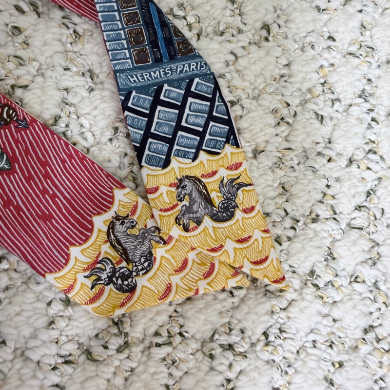 ❤️❤️Hermes 愛馬仕 Twilly 絲巾❤️❤️閒置品-10