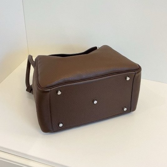 Hermes愛馬仕 Lindy30烏木色銀扣-8