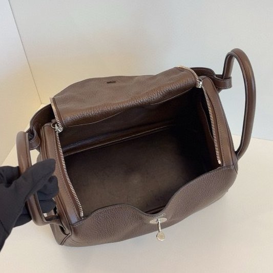 Hermes愛馬仕 Lindy30烏木色銀扣-9