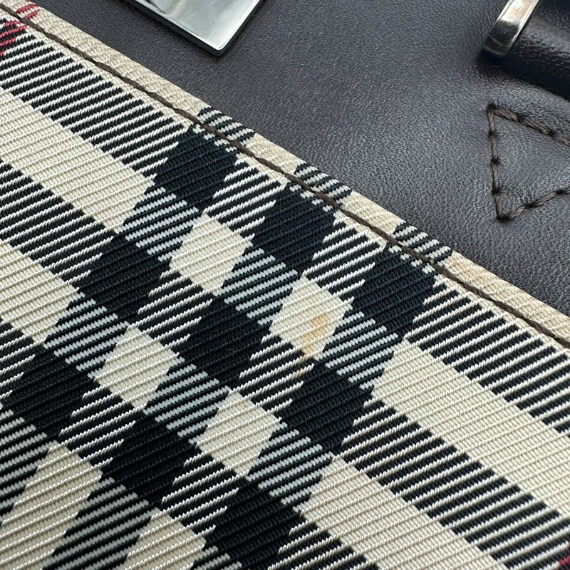 【美收精品】BURBERRY 棋盤手提包 C-358【隔月月中將轉賣至日本 上架期限30天】-8