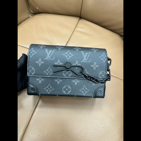 LV  steamer
黑花 盒子包