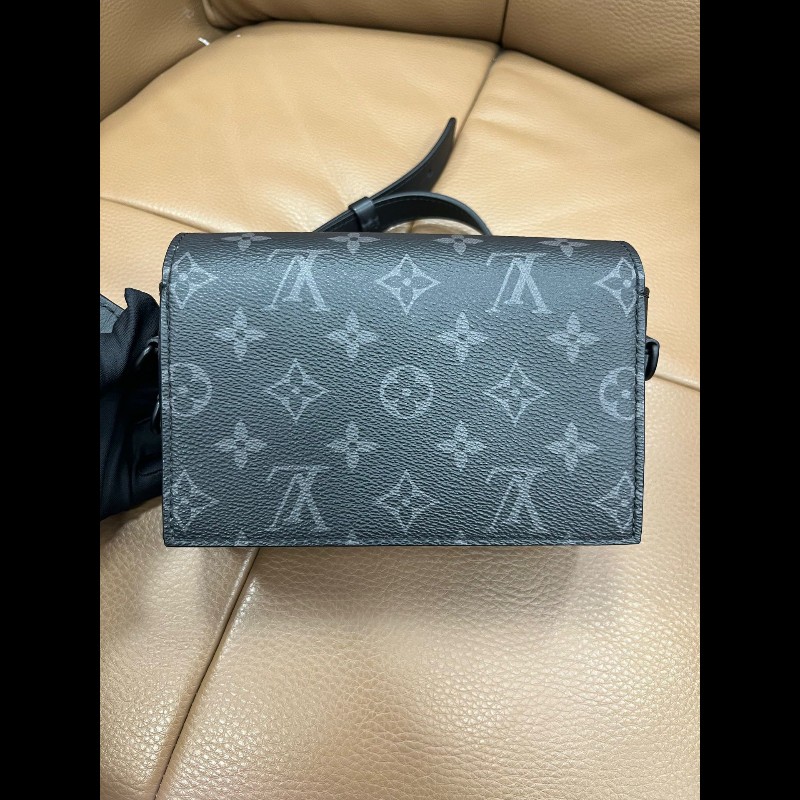 LV  steamer
黑花 盒子包-1