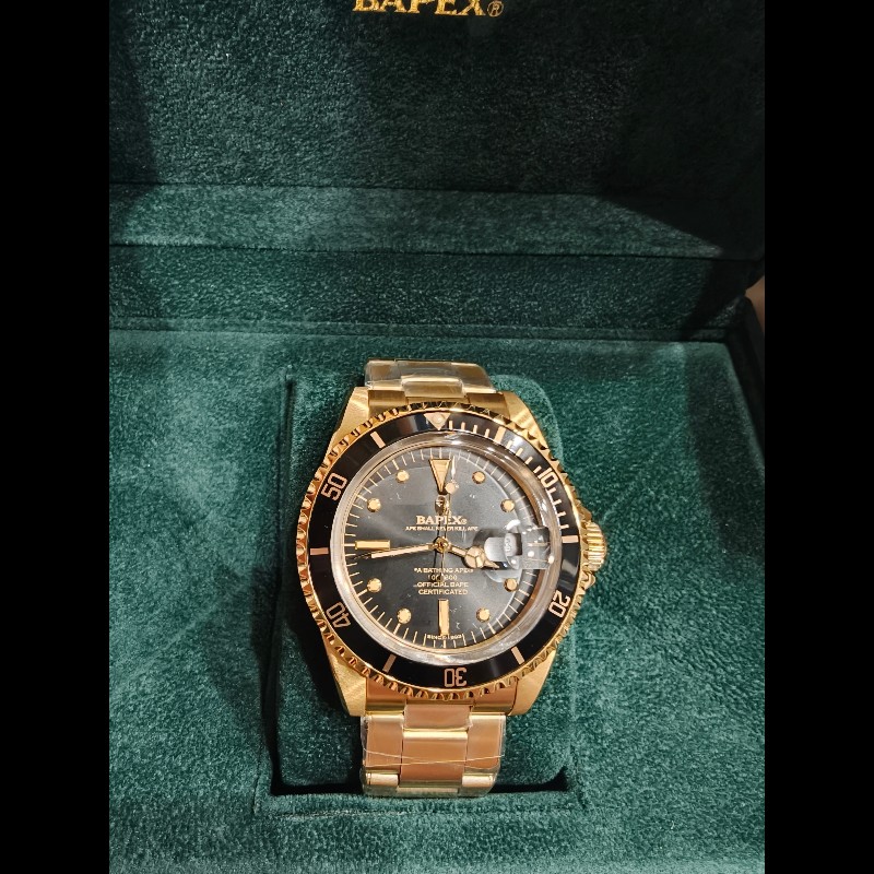 現貨在台，日本帶回絕版bape金色錶帶絕版錶-10