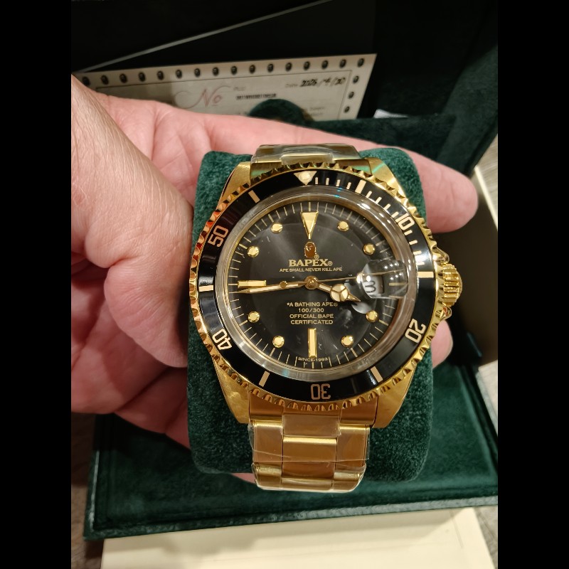現貨在台，日本帶回絕版bape金色錶帶絕版錶-12