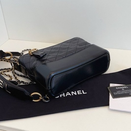 近新品 香奈兒/Chanel Gabrielle 黑金手柄流浪包 新中號-7