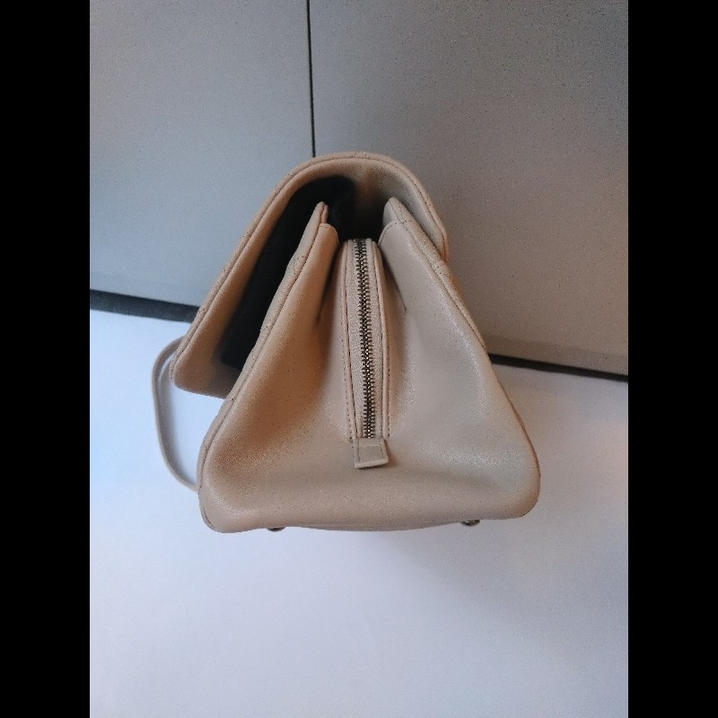 Chanel 粗古銅鍊帶淺駝牛皮菱格3層口蓋包-10