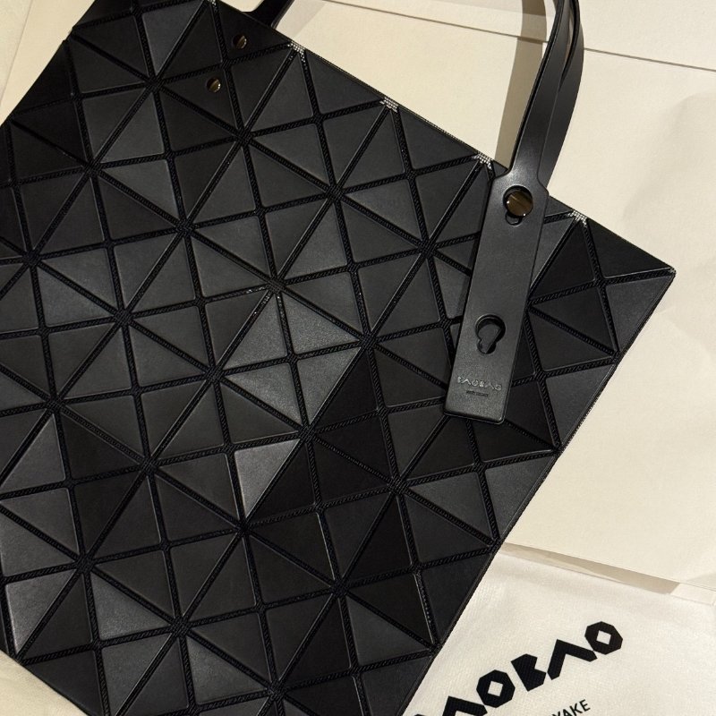 【現貨】三宅一生 BaoBao 6x6 霧黑 手提包 托特包 通勤包-8