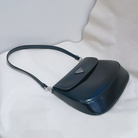 Prada普拉達Cleo腋下包