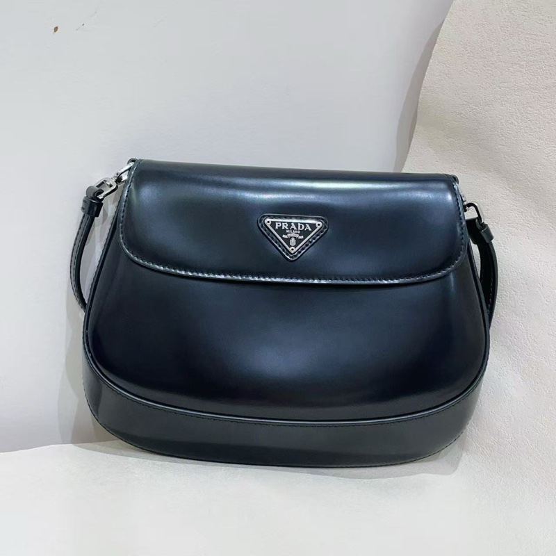 Prada普拉達Cleo腋下包-1