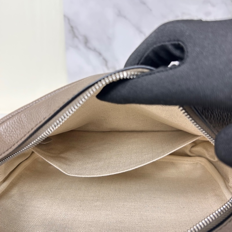 Loewe 羅威 Military 小款 粒面小牛皮翻蓋斜背包 2021年-28