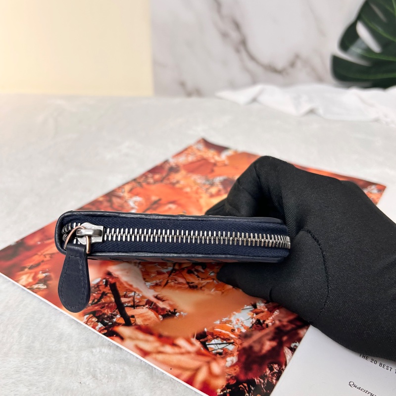 BV Zip-around ６卡邊隻羊皮拉鏈短夾-10