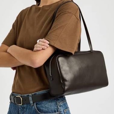 The row astra 小羊皮肩背包-5