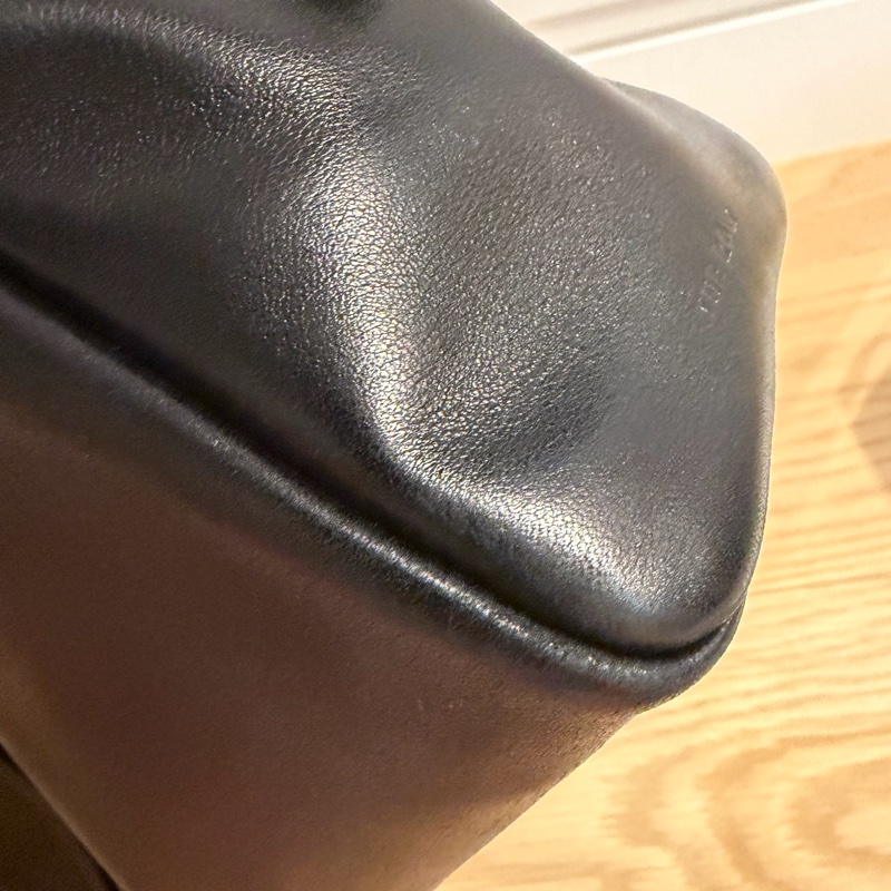 The row astra 小羊皮肩背包-8