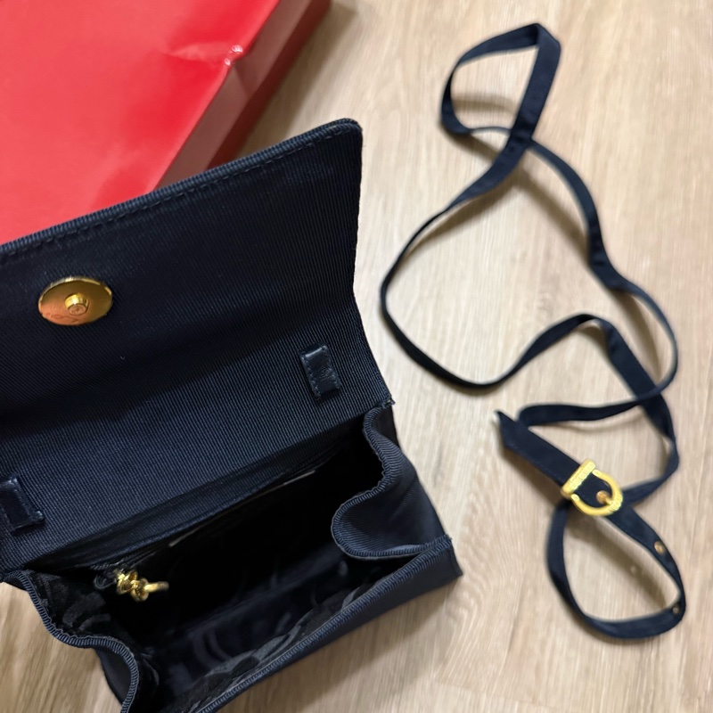 瑞奇二手精品 Ferrgamo 小包 側背 方包 手提 美品-6