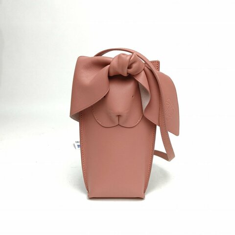 LOEWE 豆沙粉牛皮兔子手機包肩背包