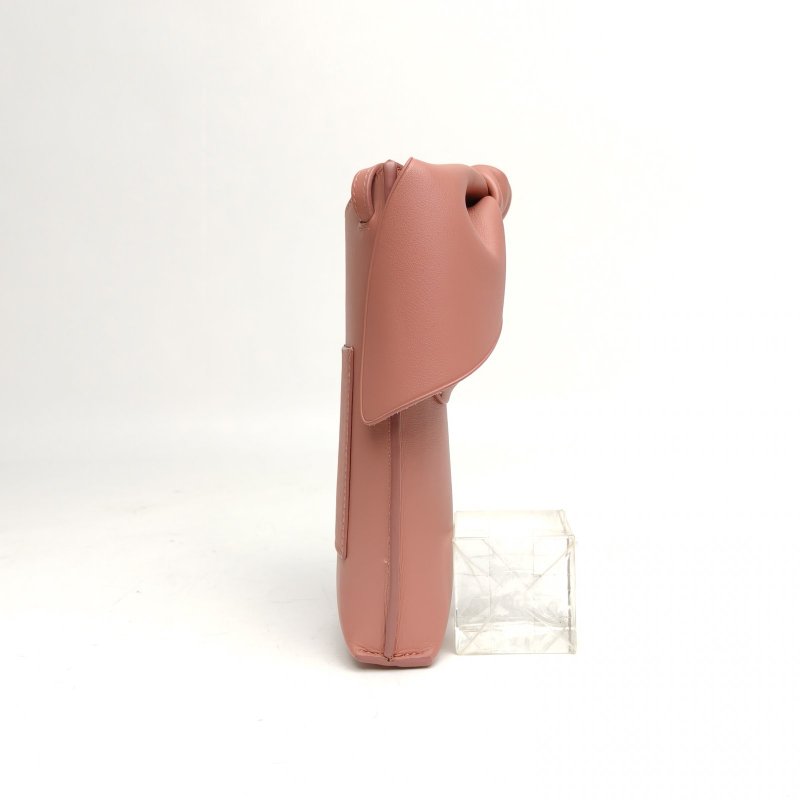 LOEWE 豆沙粉牛皮兔子手機包肩背包-1