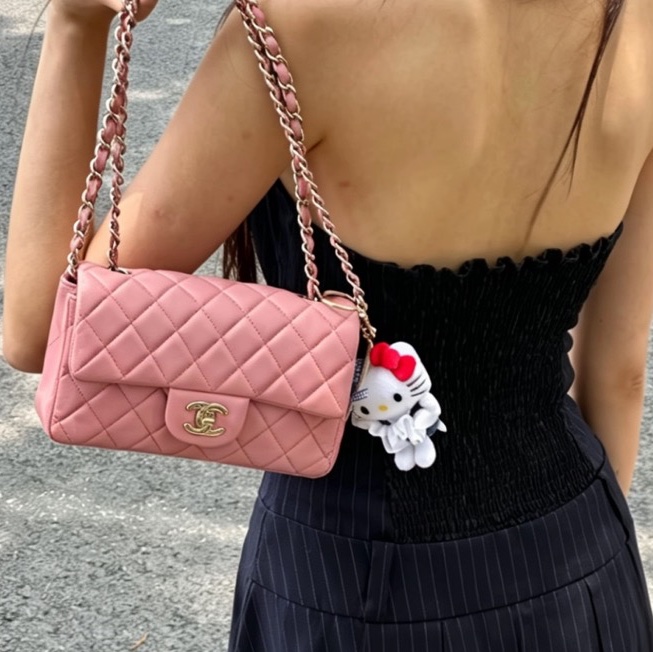 CHANEL香奈兒少女粉超限量大miniCF20單肩斜挎包-1