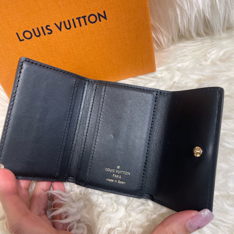Lv Monogram 短錢包-1