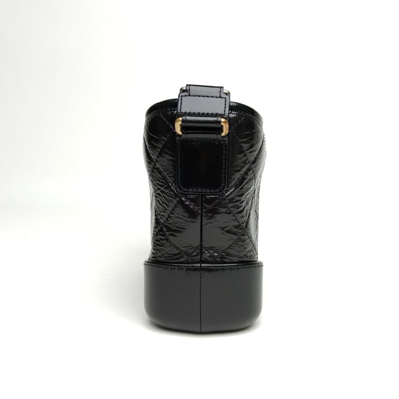 CHANEL GABRIELLE流浪小號黑色油蠟皮30開金銀扣肩背包-3