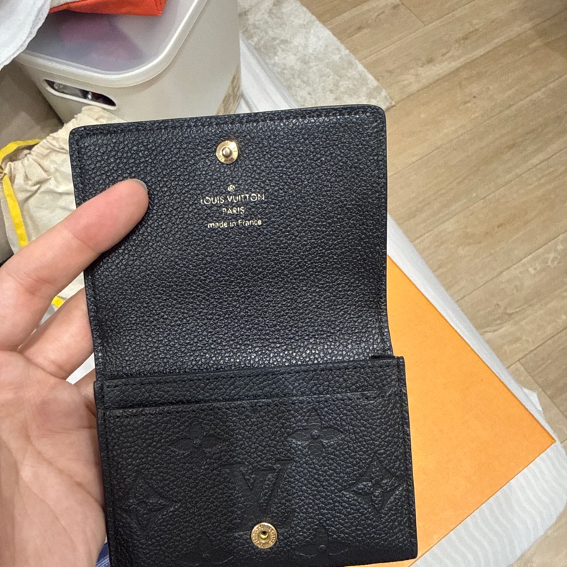 Louis Vuitton 黑色Empriente 皮革卡包 M58456-1