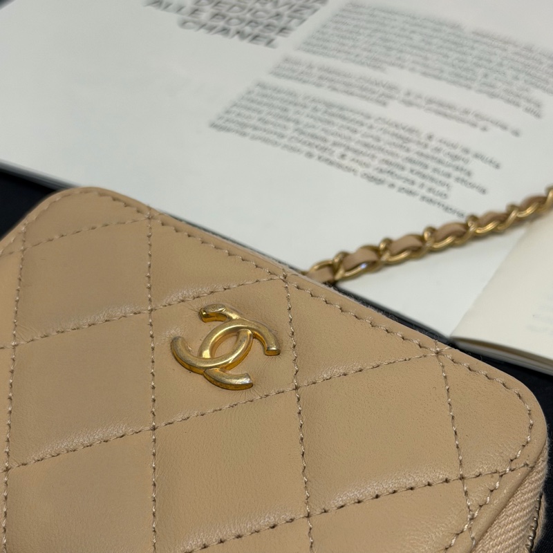 CHANEL粉金金球拉鍊肩背零錢包/31-8