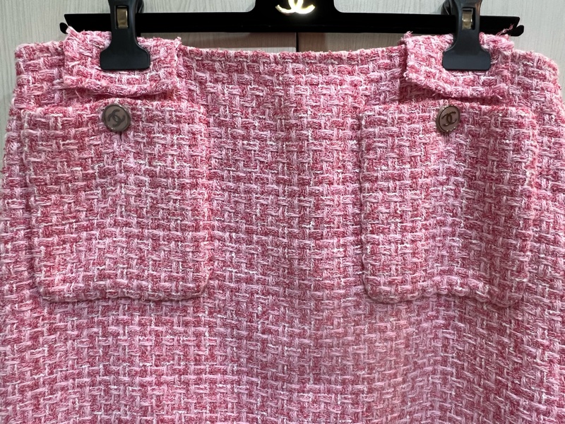 Chanel 香奈兒粉色格紋短裙（離櫃全新品）-2