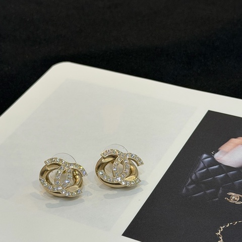 CHANEL立體雙C水鑽耳環