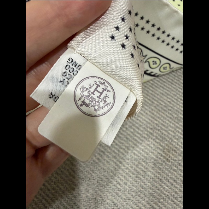 Hermès 全新爆款絲巾-王室鞍具55-4