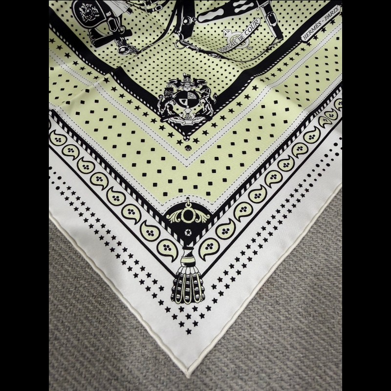 Hermès 全新爆款絲巾-王室鞍具55-8