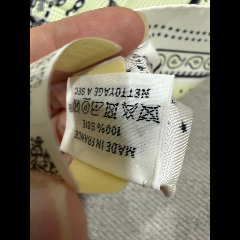 Hermès 全新爆款絲巾-王室鞍具55-14