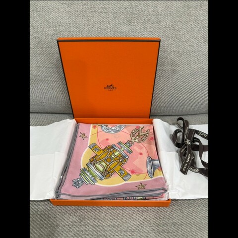Hermès  Chorus Stellarum 70cm絲巾方巾