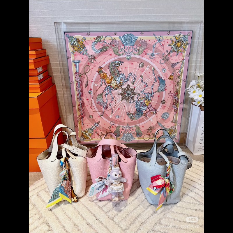 Hermès  Chorus Stellarum 70cm絲巾方巾-2