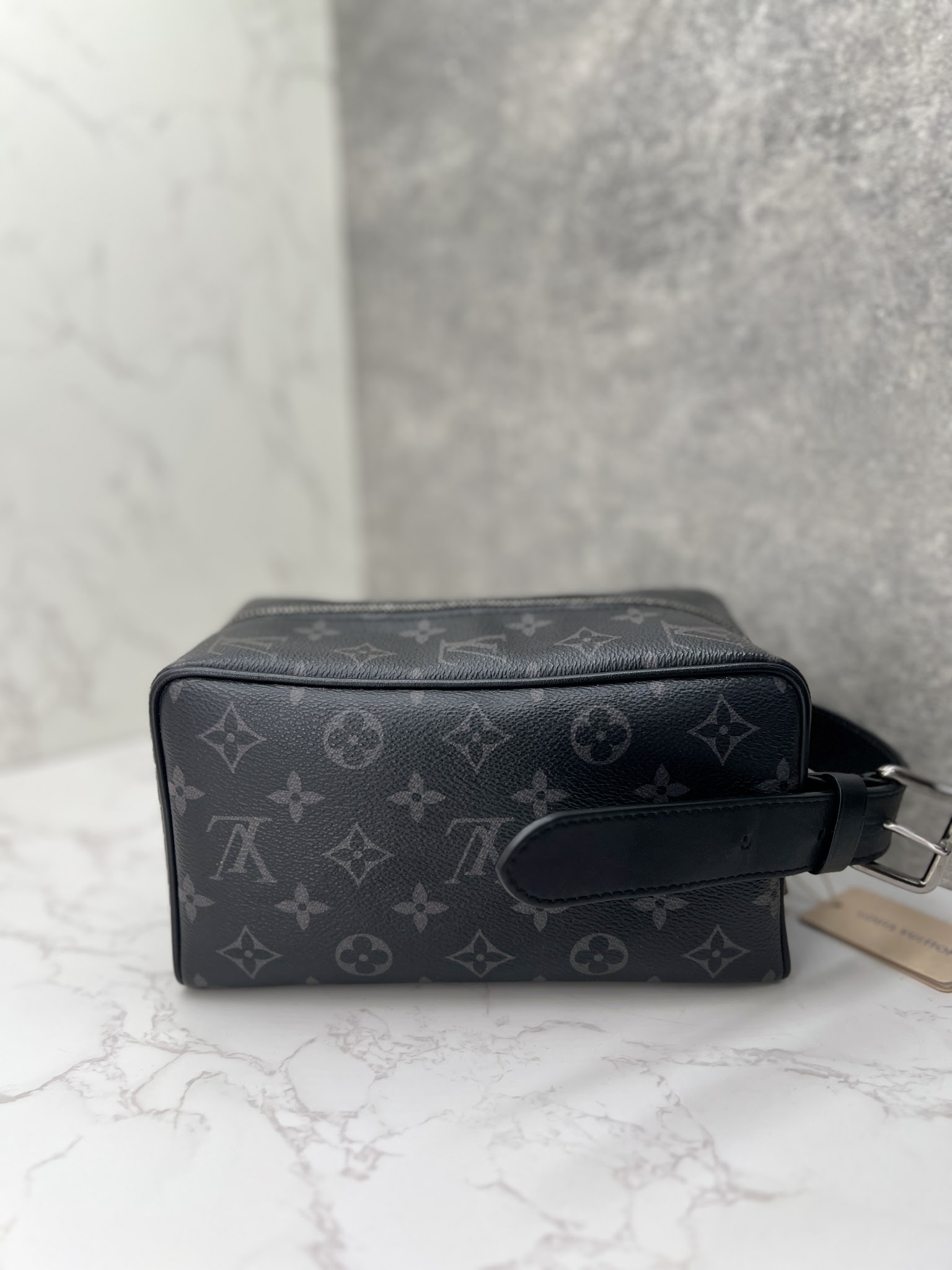 香緹國際精品 黑武士 手拿包 M83113 964-0