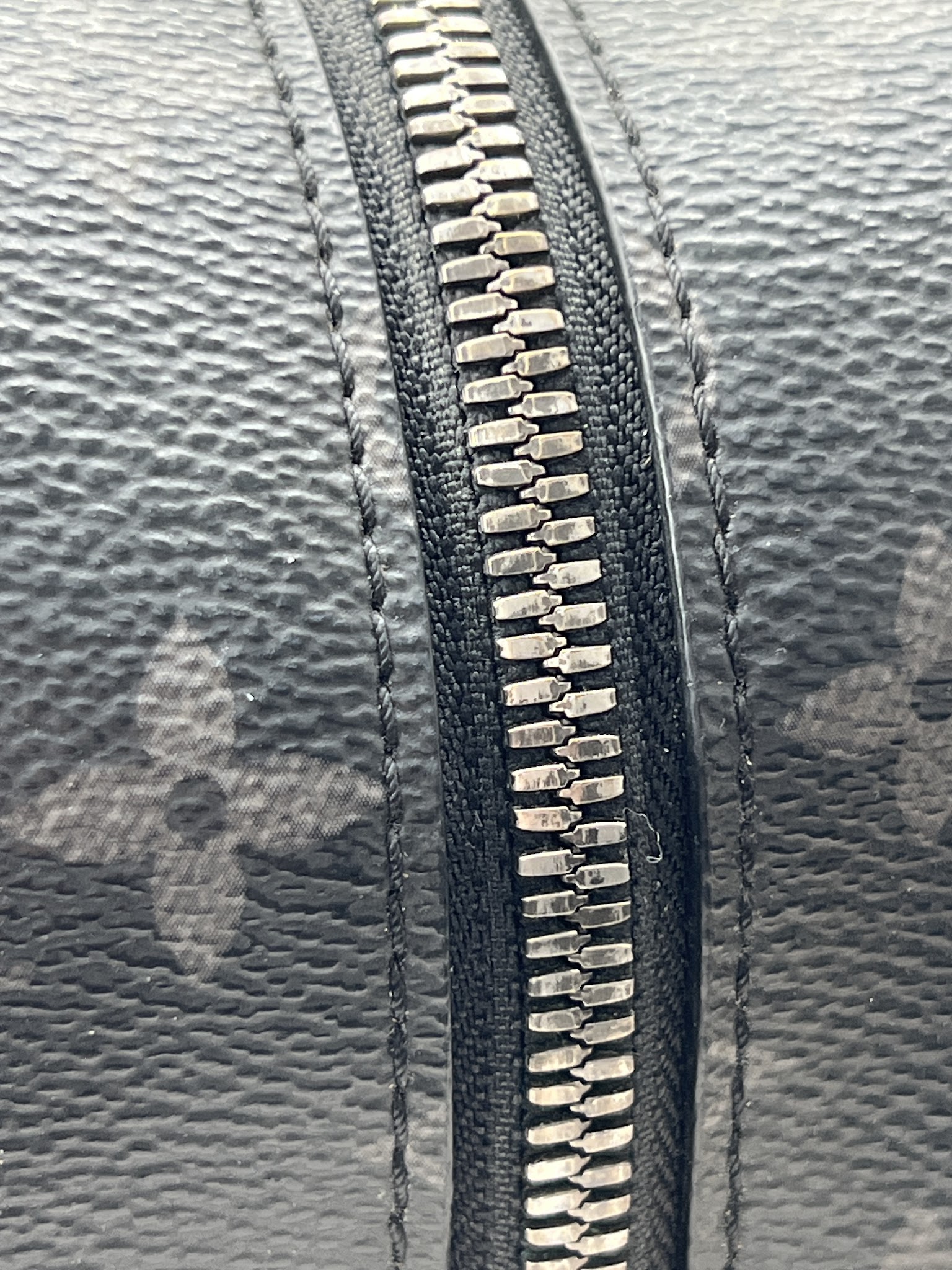 香緹國際精品 黑武士 手拿包 M83113 964-4