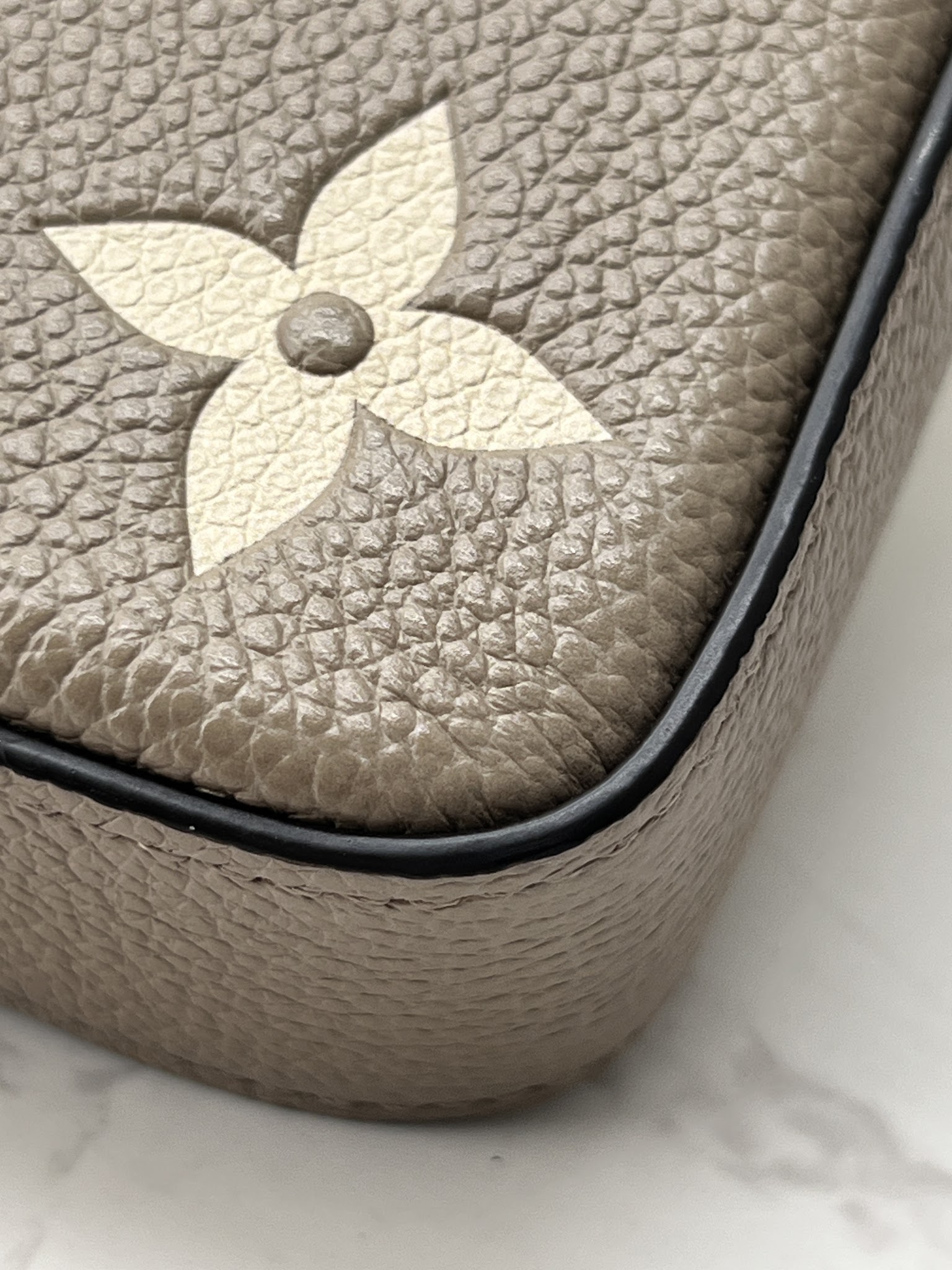 香緹國際精品 斑鳩灰三合一 966-8