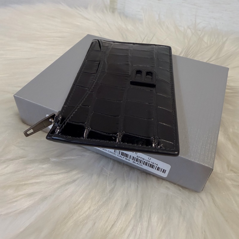 Balenciaga 黑牛皮鱷魚壓紋拉鏈零錢卡包-4