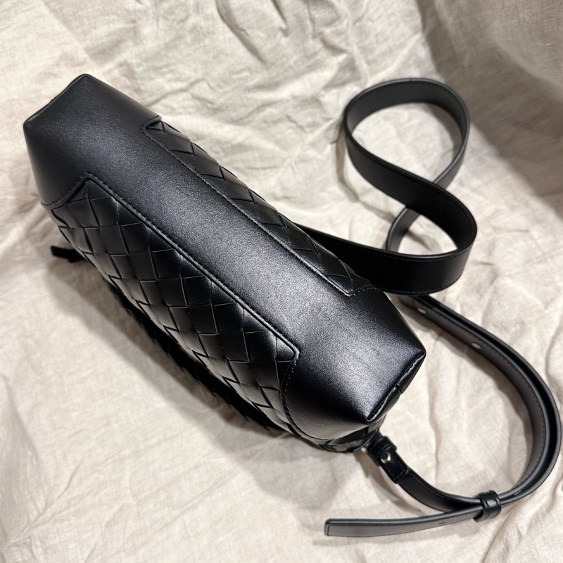 BOTTEGA VENETA金屬扭結隨身小包-3