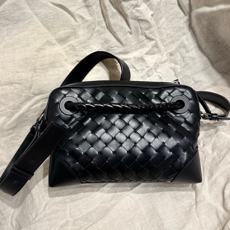 BOTTEGA VENETA金屬扭結隨身小包-8