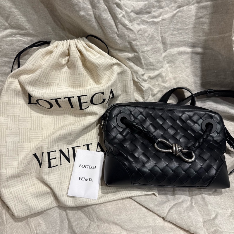 BOTTEGA VENETA金屬扭結隨身小包-16