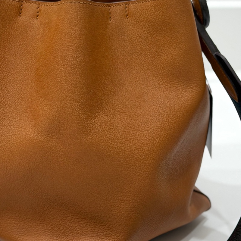 Hermes 愛馬仕 Licol 17 evercolor 棕色 水桶包 斜背包 肩背包 側背包-17