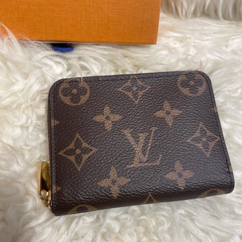 Lv Monogram M60067拉錬零錢咭包-1