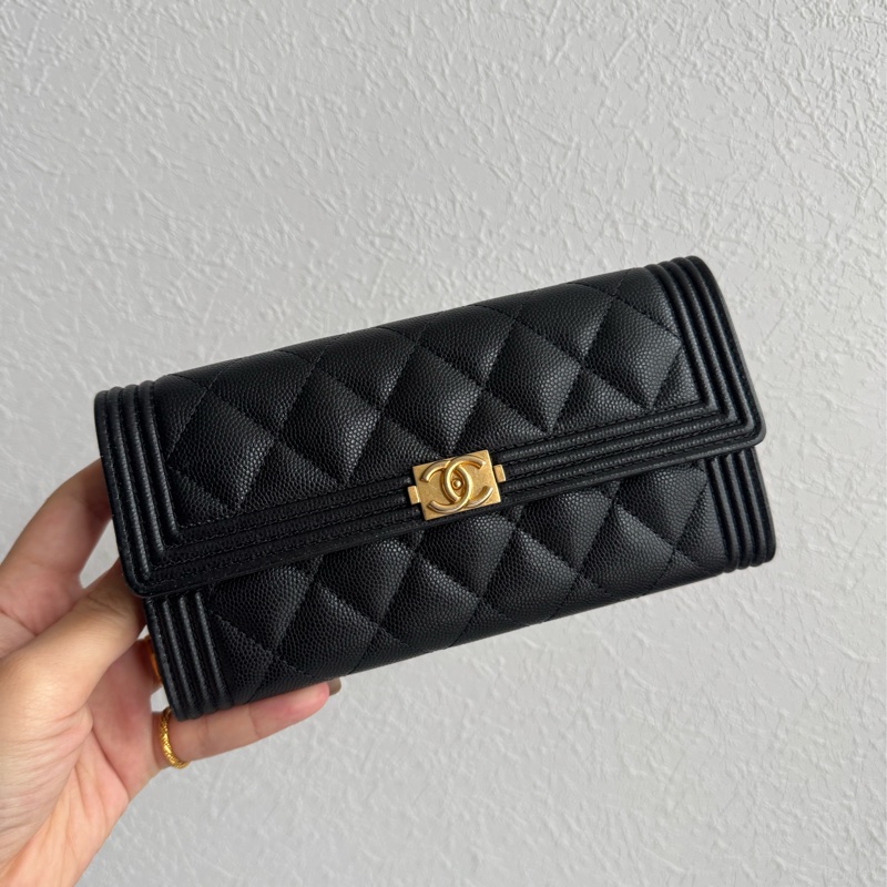 Chanel 黑色金boy釦式長夾-0