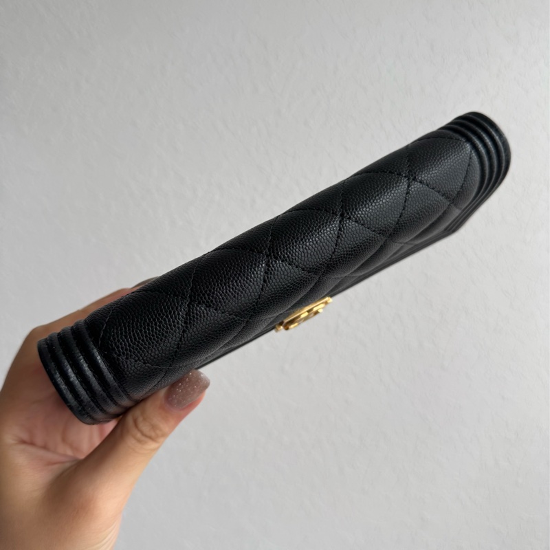 Chanel 黑色金boy釦式長夾-1