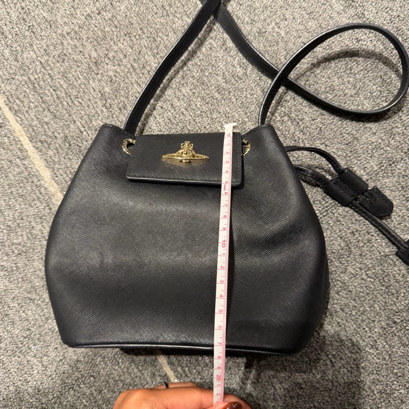 vivienne westwood防刮牛皮水桶包-2