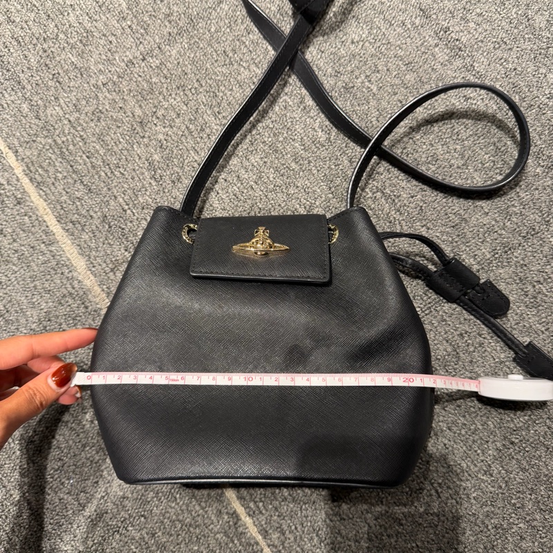 vivienne westwood防刮牛皮水桶包-3