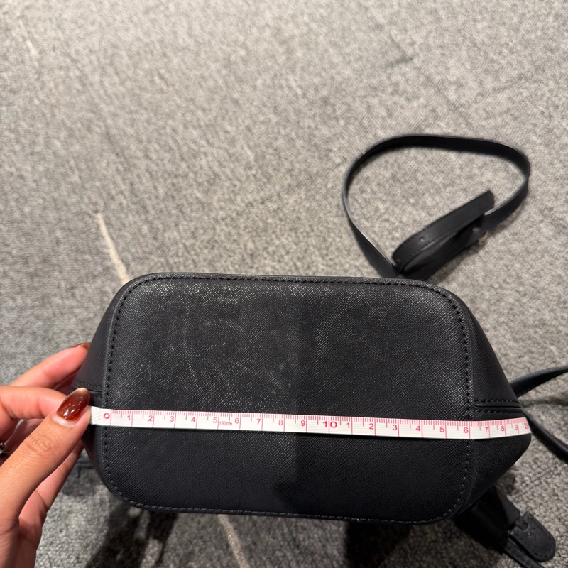 vivienne westwood防刮牛皮水桶包-4