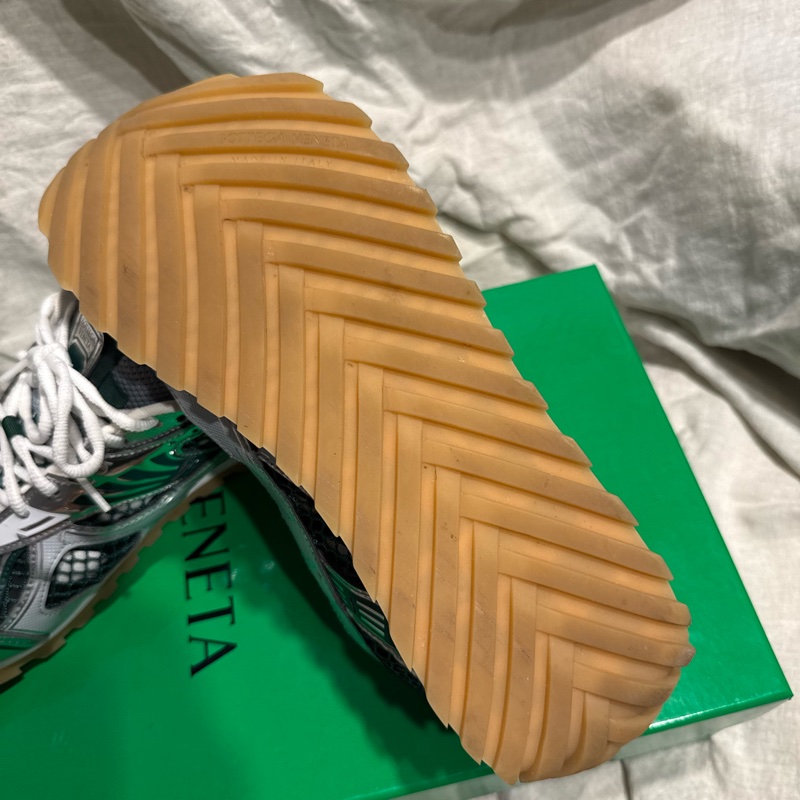 BOTTEGA VENETA 男士復古球鞋-14