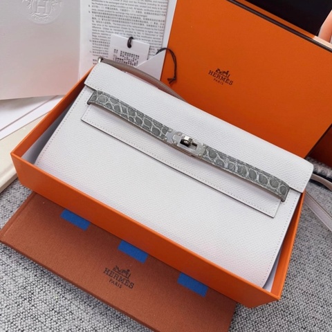 Hermes爱马仕Hermes Kelly to go touch 奶灰色拼冰晶灰鳄鱼皮，epsom皮，b刻，2024年1月票